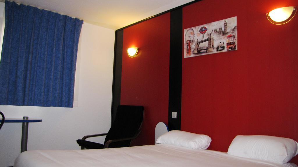 Comfort Hotel Poissy Technoparc Habitación foto